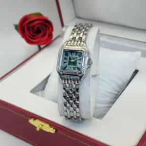 .Cartier Panthere